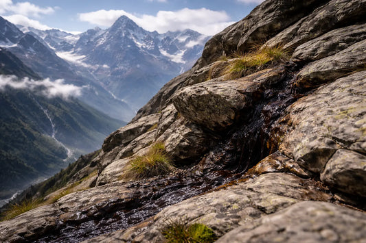 Where-Does-Shilajit-Come-From-Origin-Mountains-and-Quality-Explained Naturavix